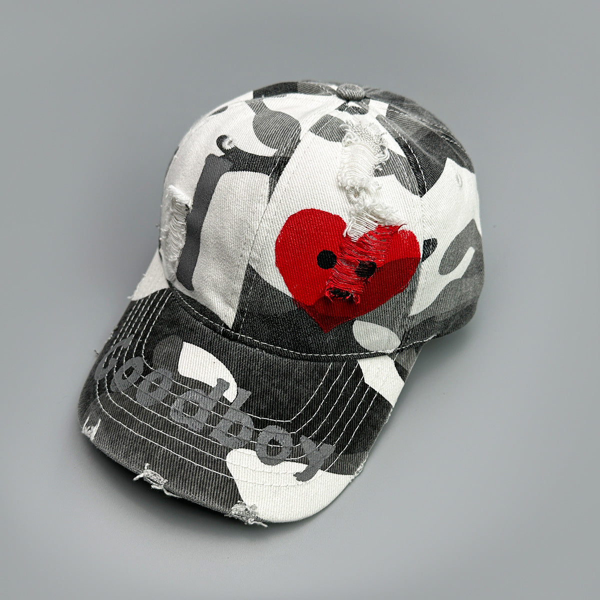 American-style Good Boy Printed Letter Heart Distressed Camouflage Baseball Cap