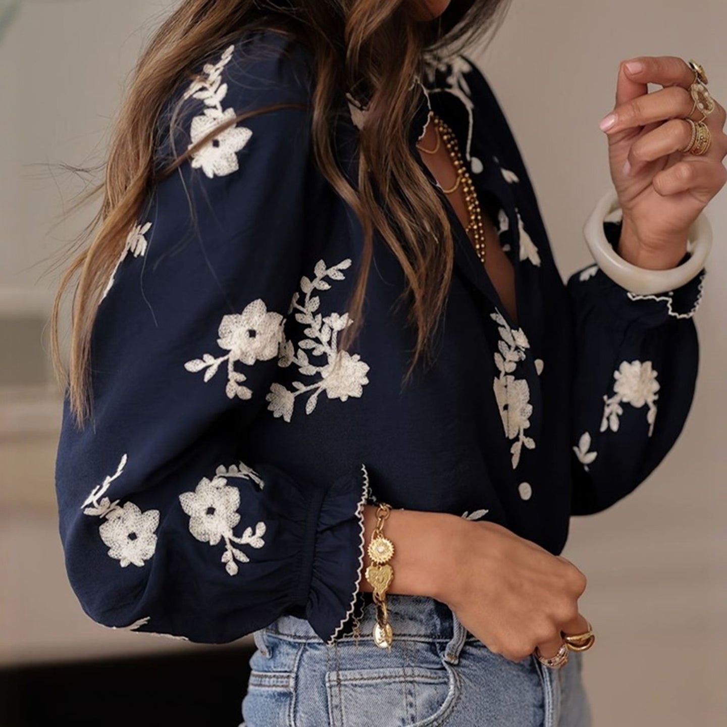 Women's Elegant Casual Floral Embroidered Cotton And Linen Blouse