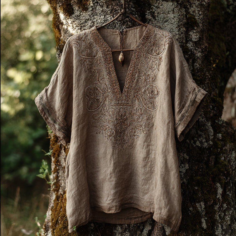 Antique Pattern Short-sleeved V-neck Top